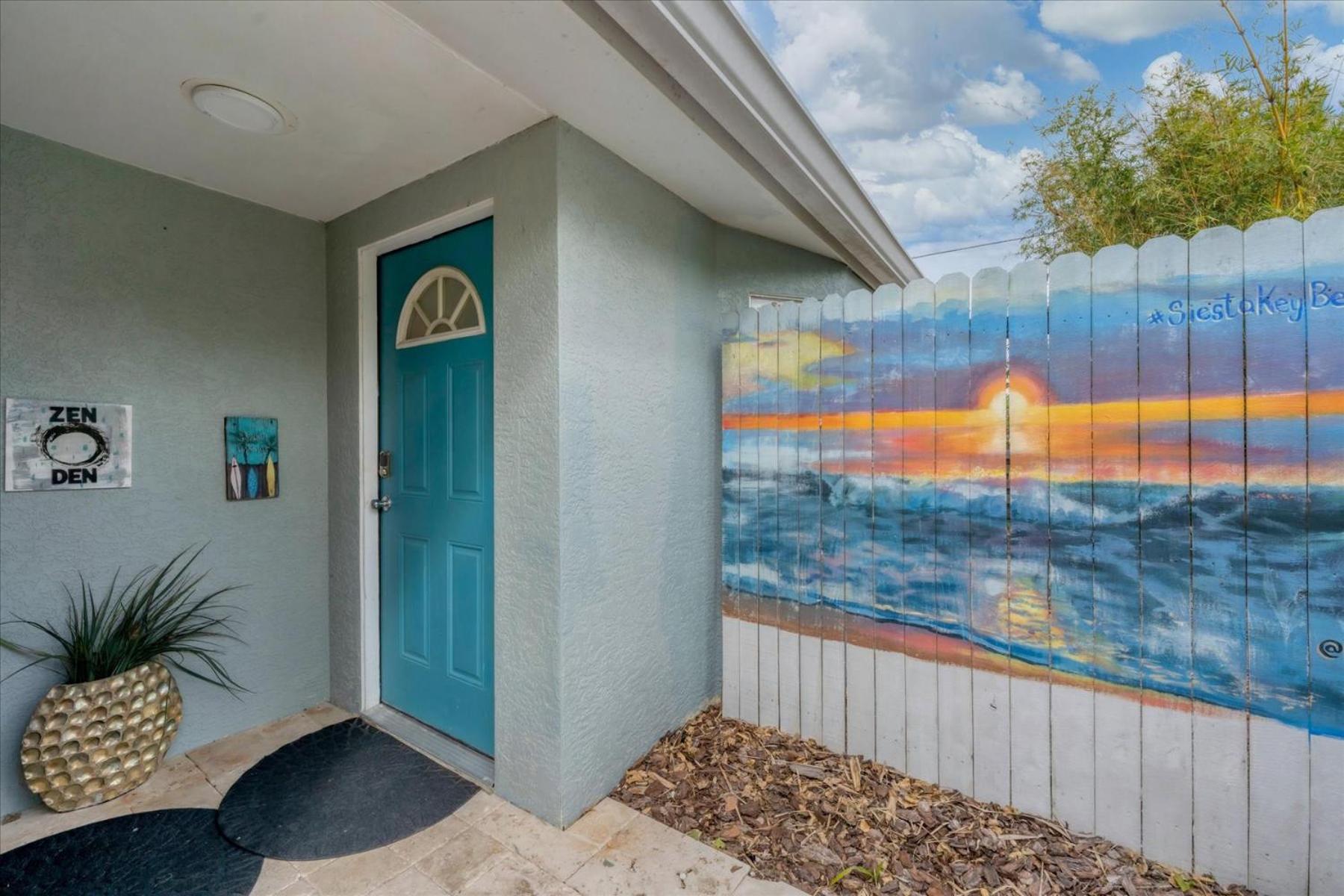 סרסוטה Beach Cottage With Heated Pool Just Off Siesta Key מראה חיצוני תמונה
