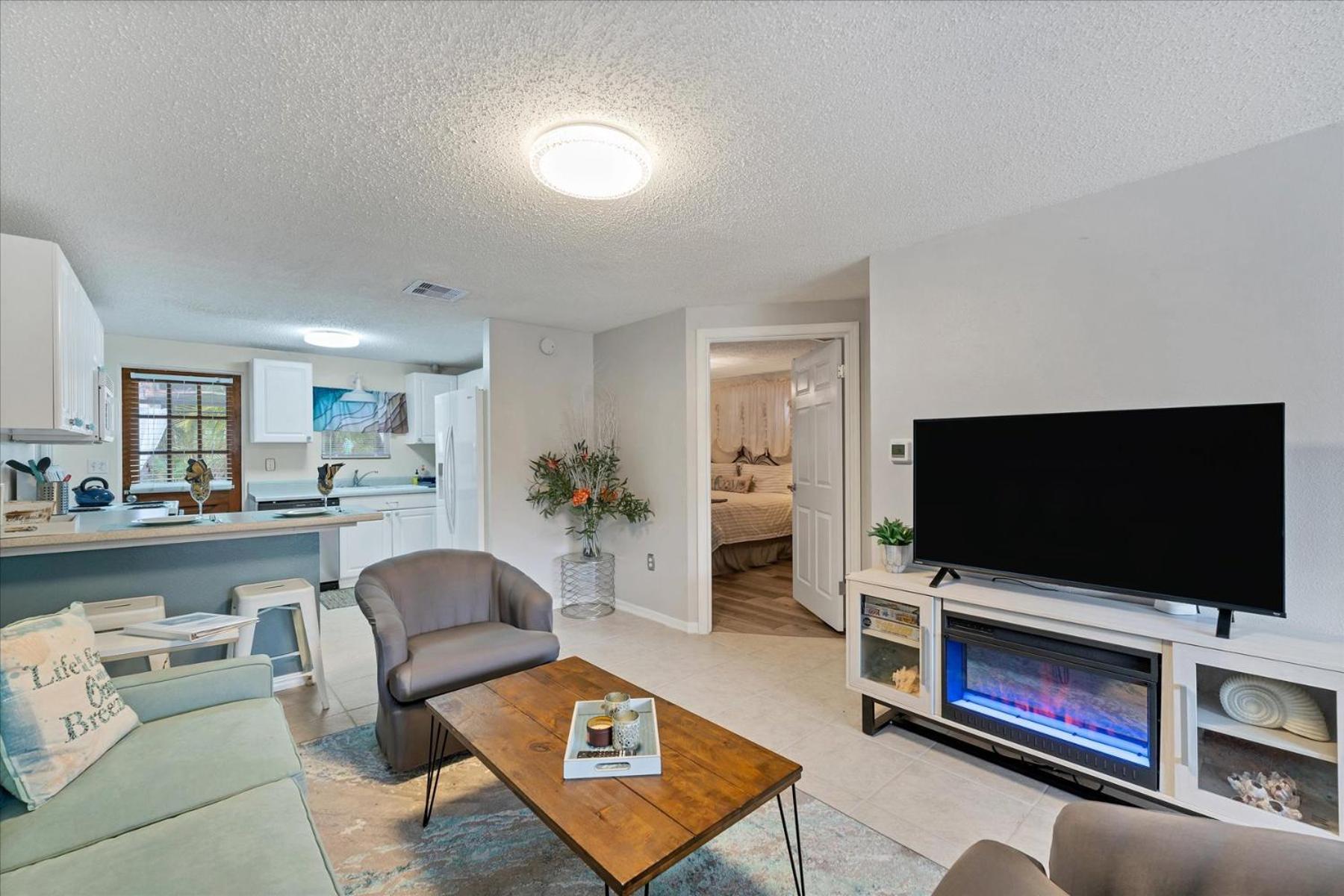 סרסוטה Beach Cottage With Heated Pool Just Off Siesta Key מראה חיצוני תמונה