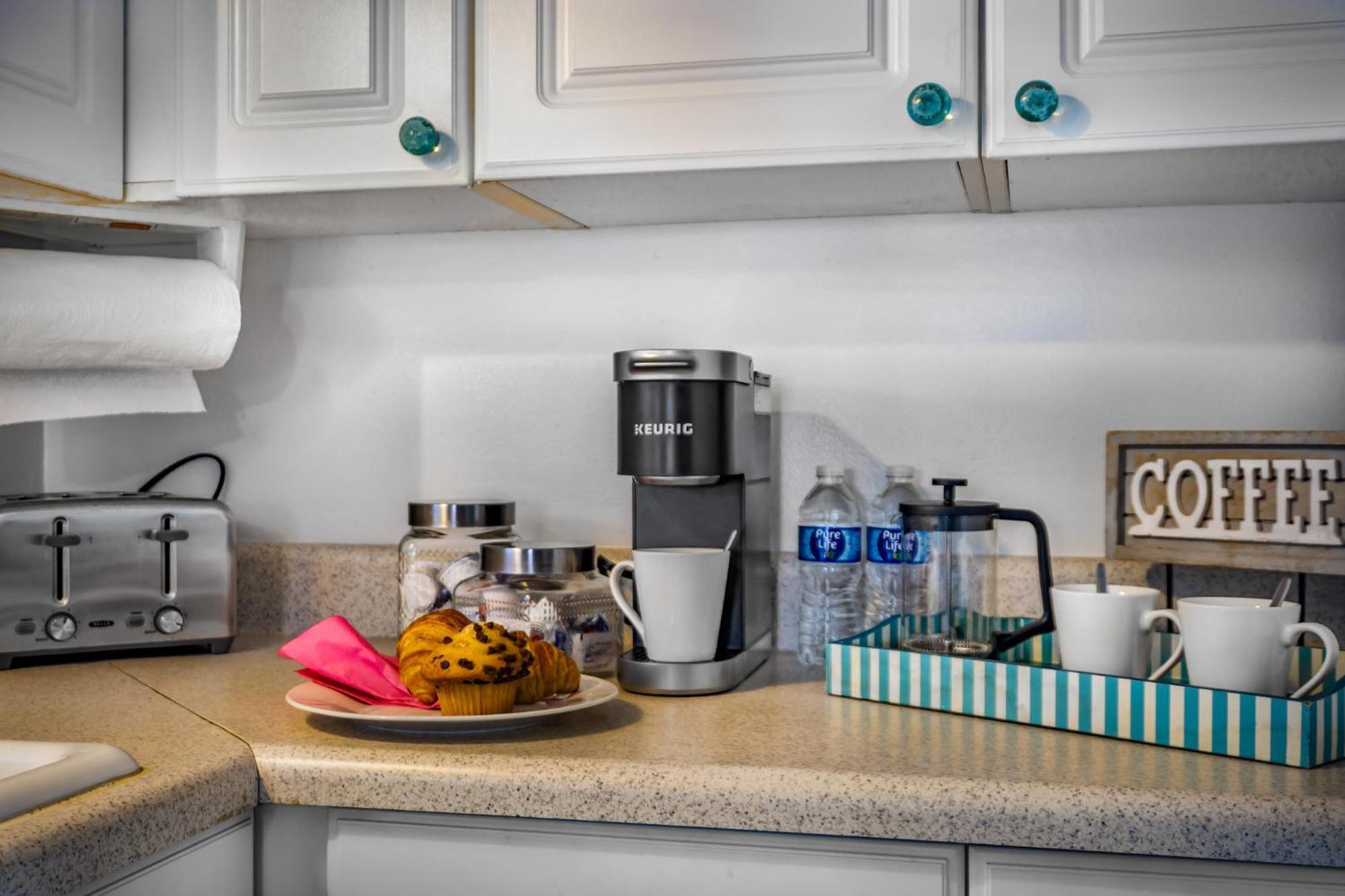 סרסוטה Beach Cottage With Heated Pool Just Off Siesta Key מראה חיצוני תמונה