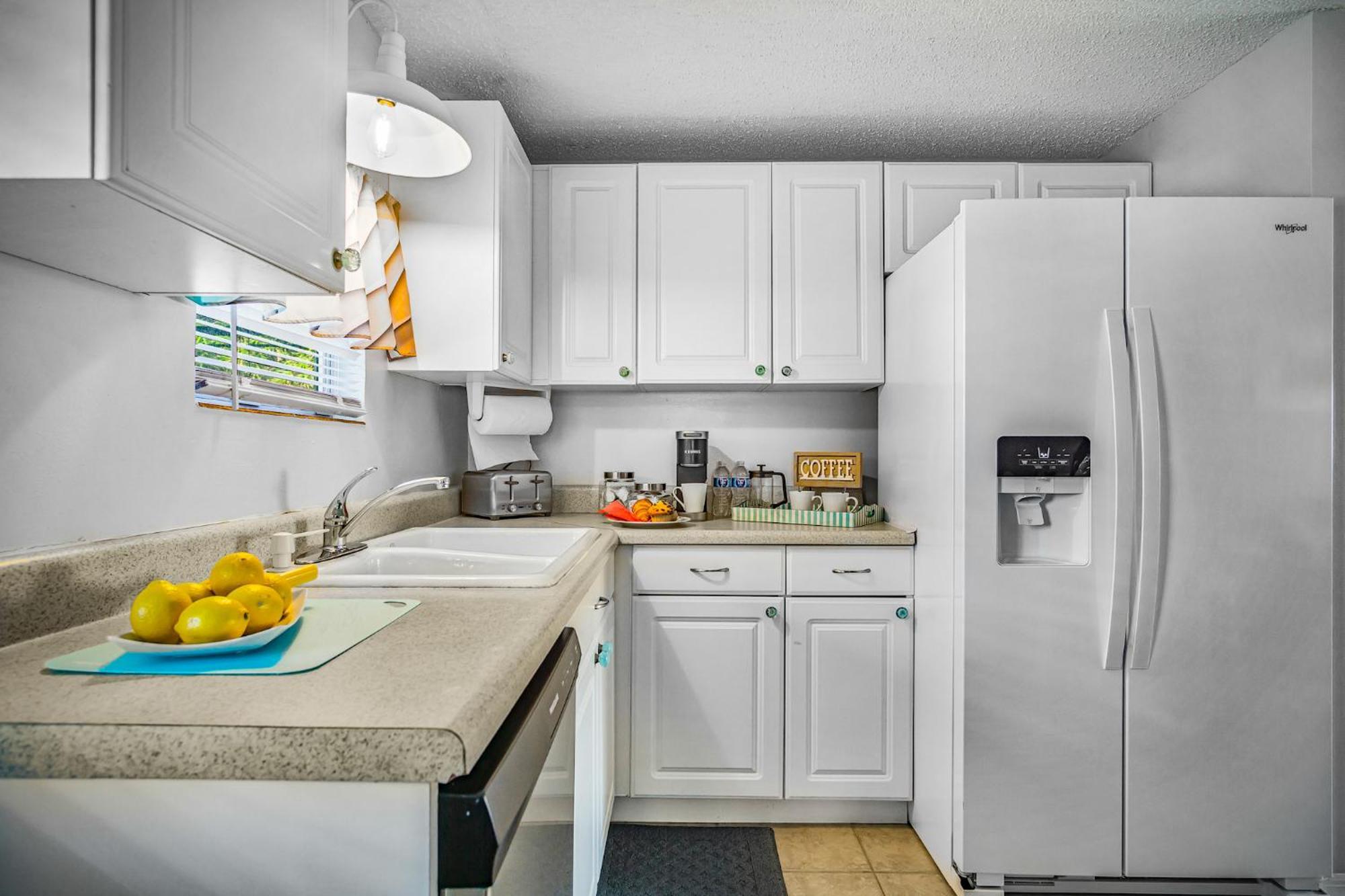 סרסוטה Beach Cottage With Heated Pool Just Off Siesta Key מראה חיצוני תמונה