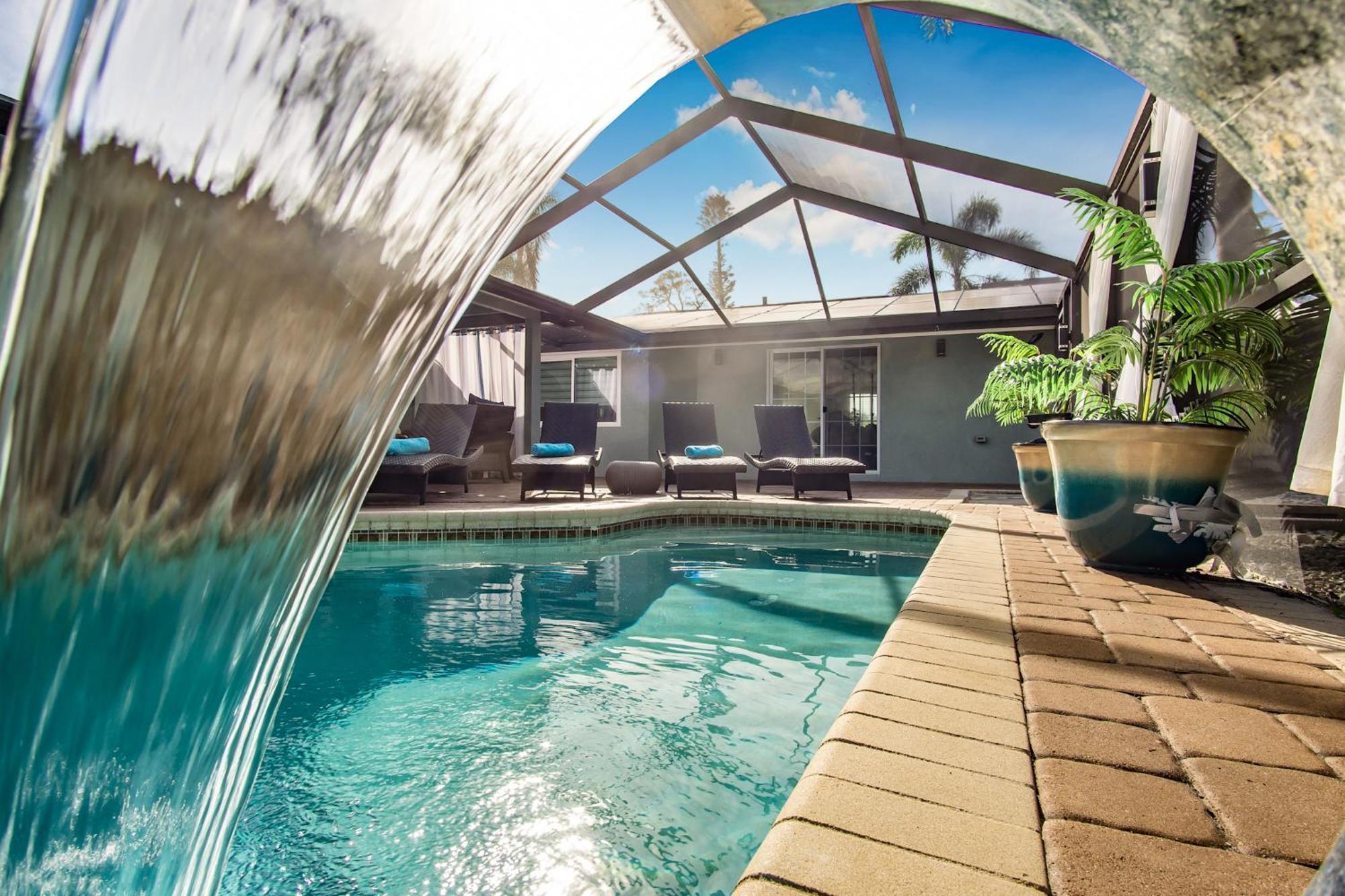 סרסוטה Beach Cottage With Heated Pool Just Off Siesta Key מראה חיצוני תמונה
