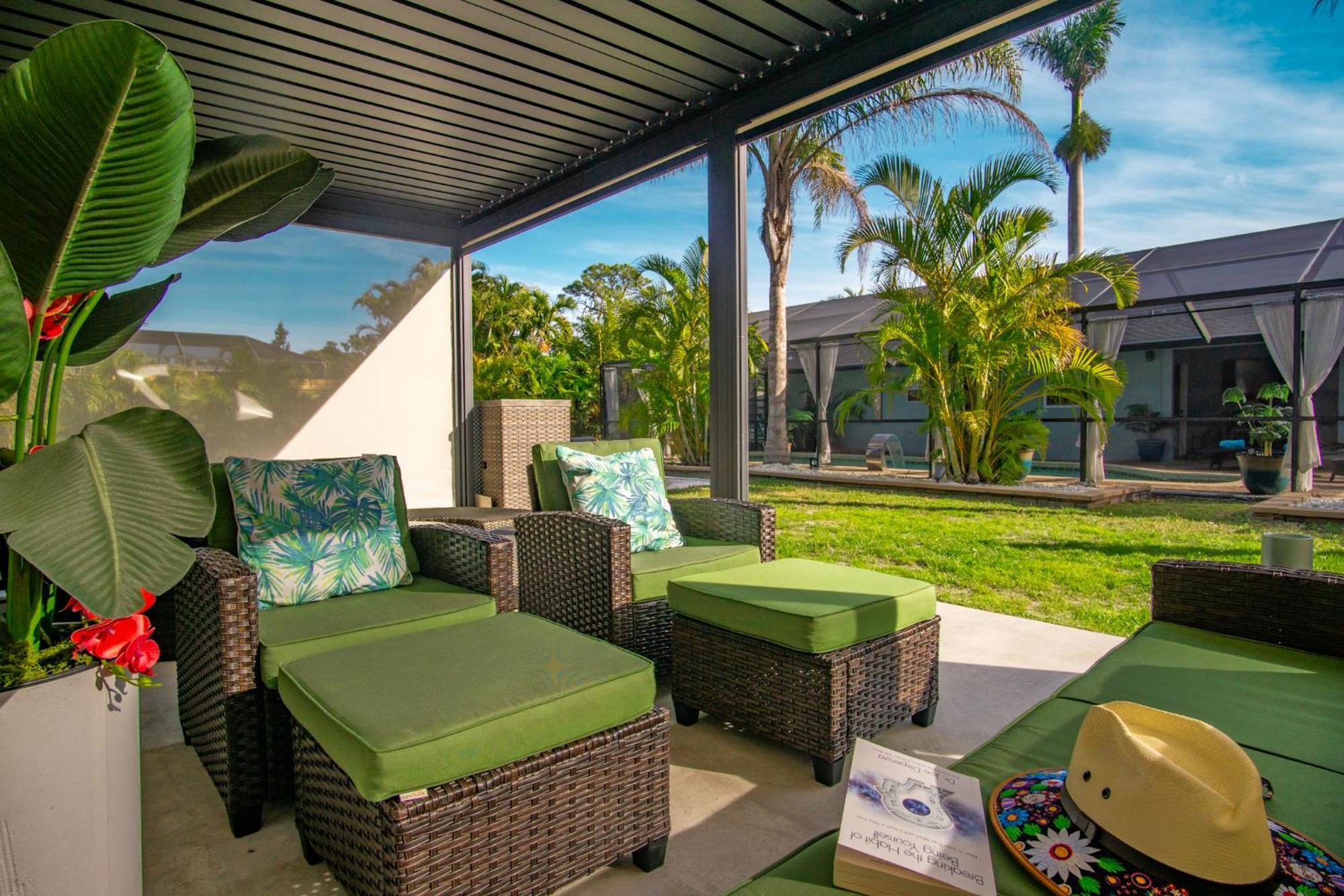 סרסוטה Beach Cottage With Heated Pool Just Off Siesta Key מראה חיצוני תמונה